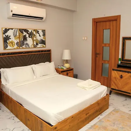 Aeco Lovely 2 Bedroom Apartment For Family And Friends Muscat Exterior photo
